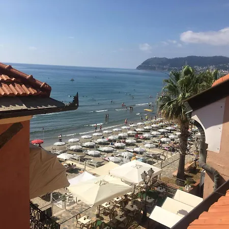 Casa Dei Pescatori * Alassio